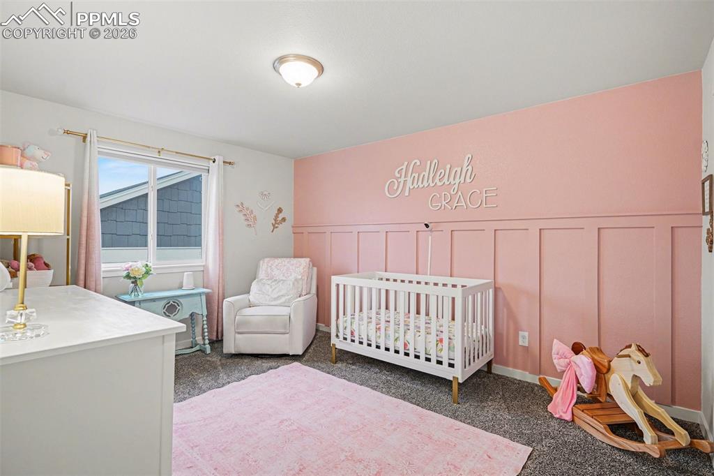 Image 26 of 40: Bedroom