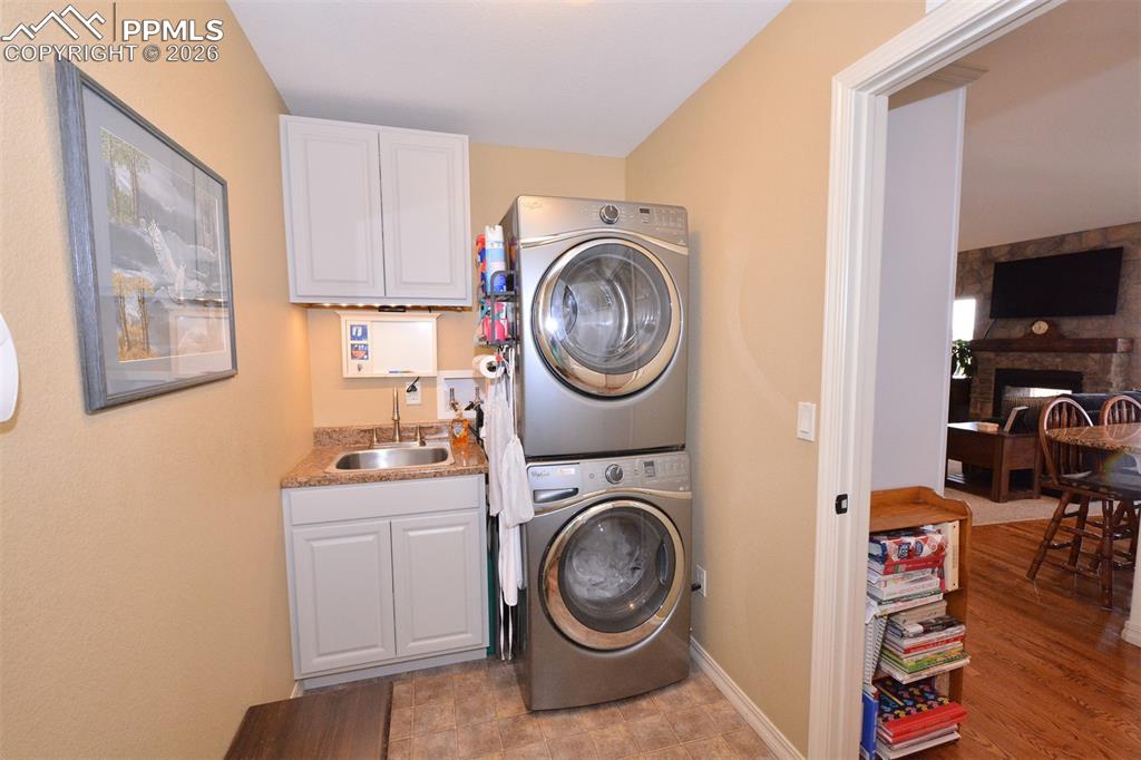 Image 19 of 43: Laundry