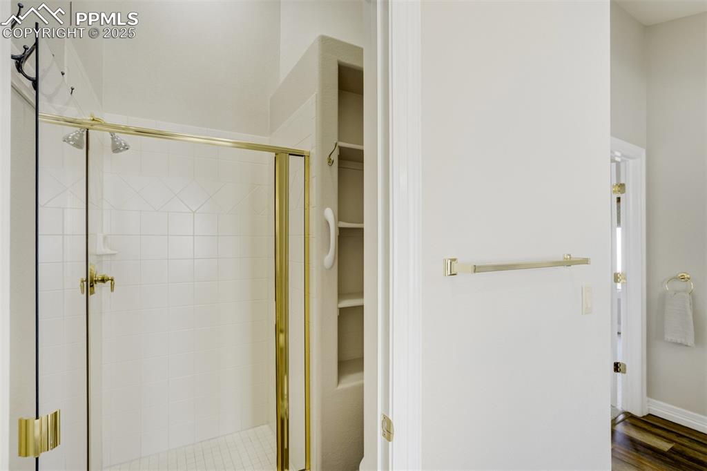 Image 24 of 48: Master Bathroom