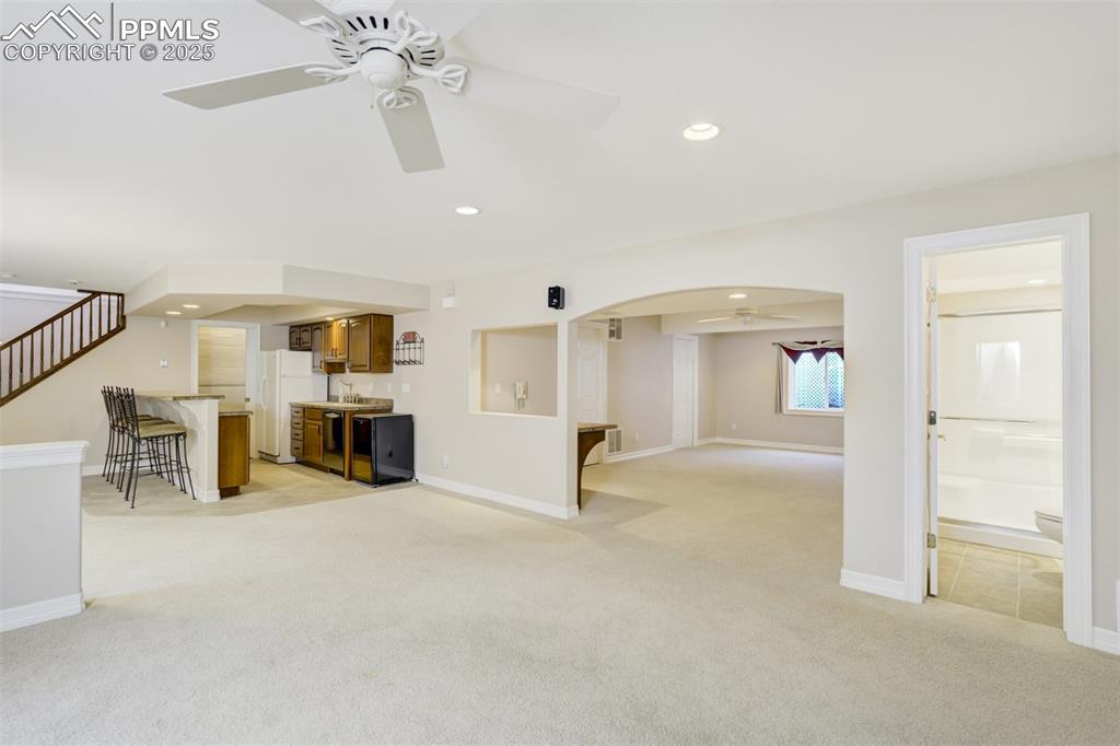 Image 30 of 48: Family Room