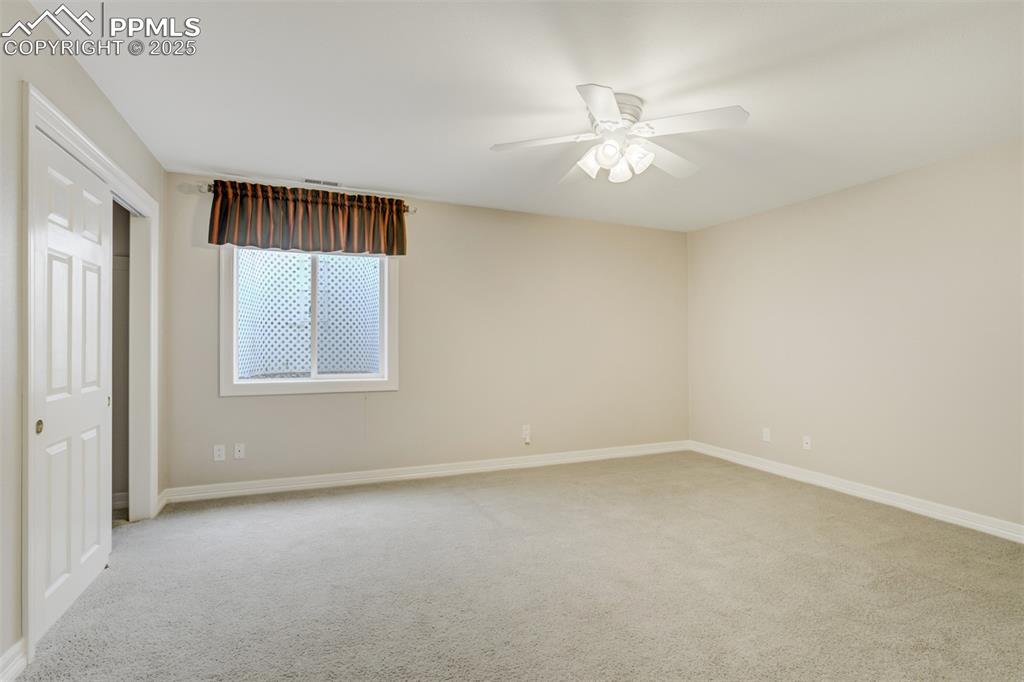 Image 39 of 48: Bedroom