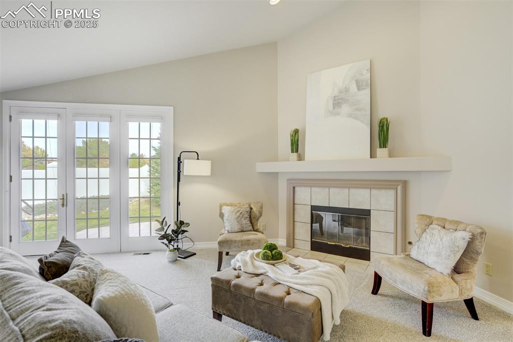 Image 4 of 48: Living Room