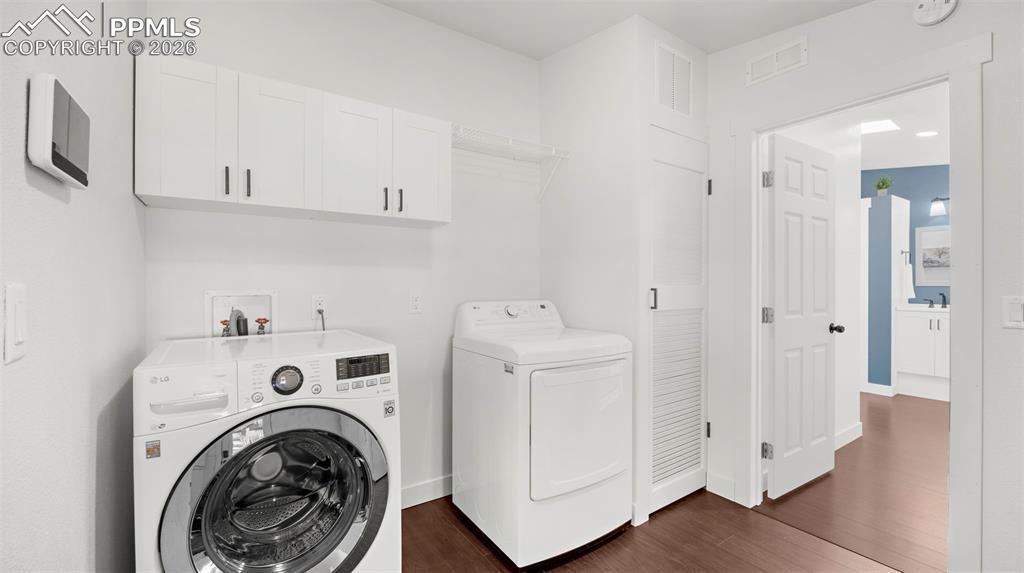 Image 22 of 49: Laundry