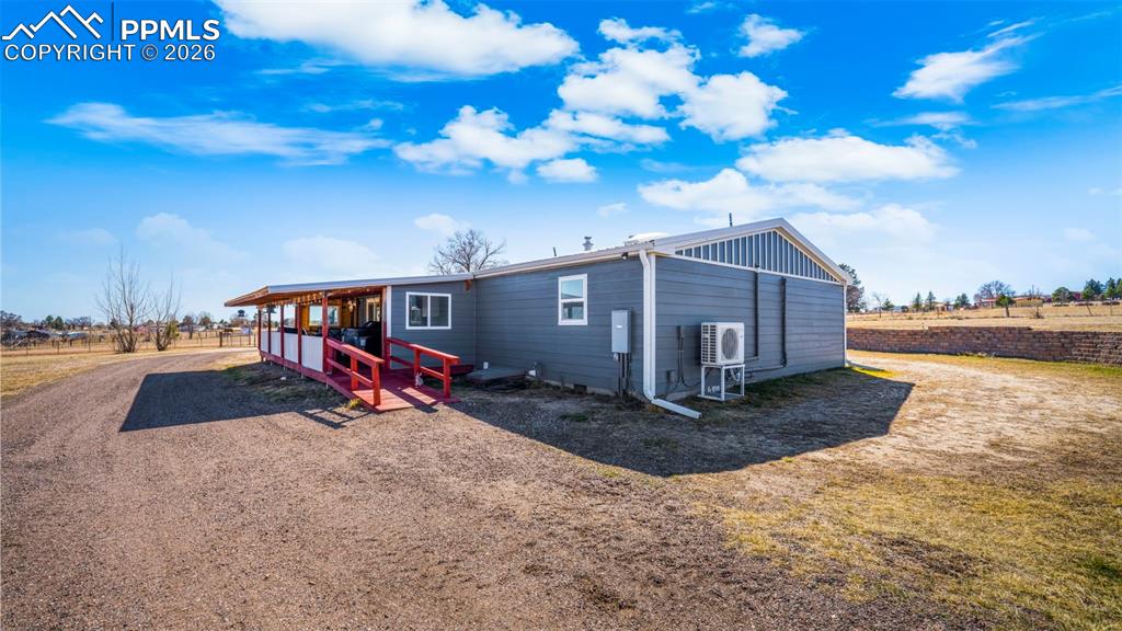 Image 34 of 49: Back of Structure