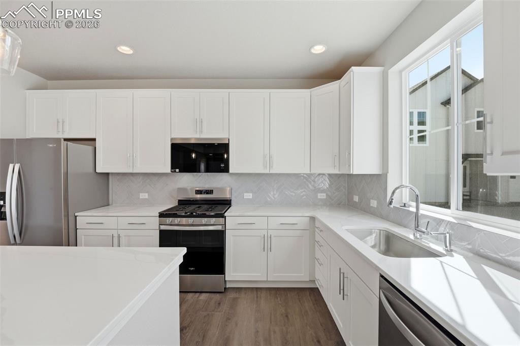 Image 19 of 39: No Description Available