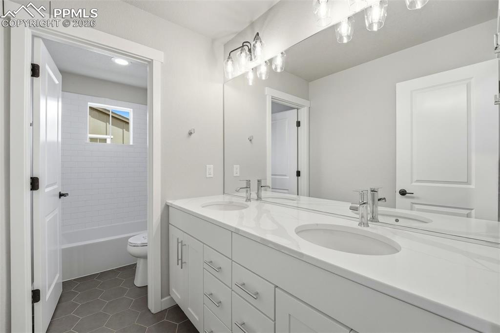 Image 22 of 39: No Description Available