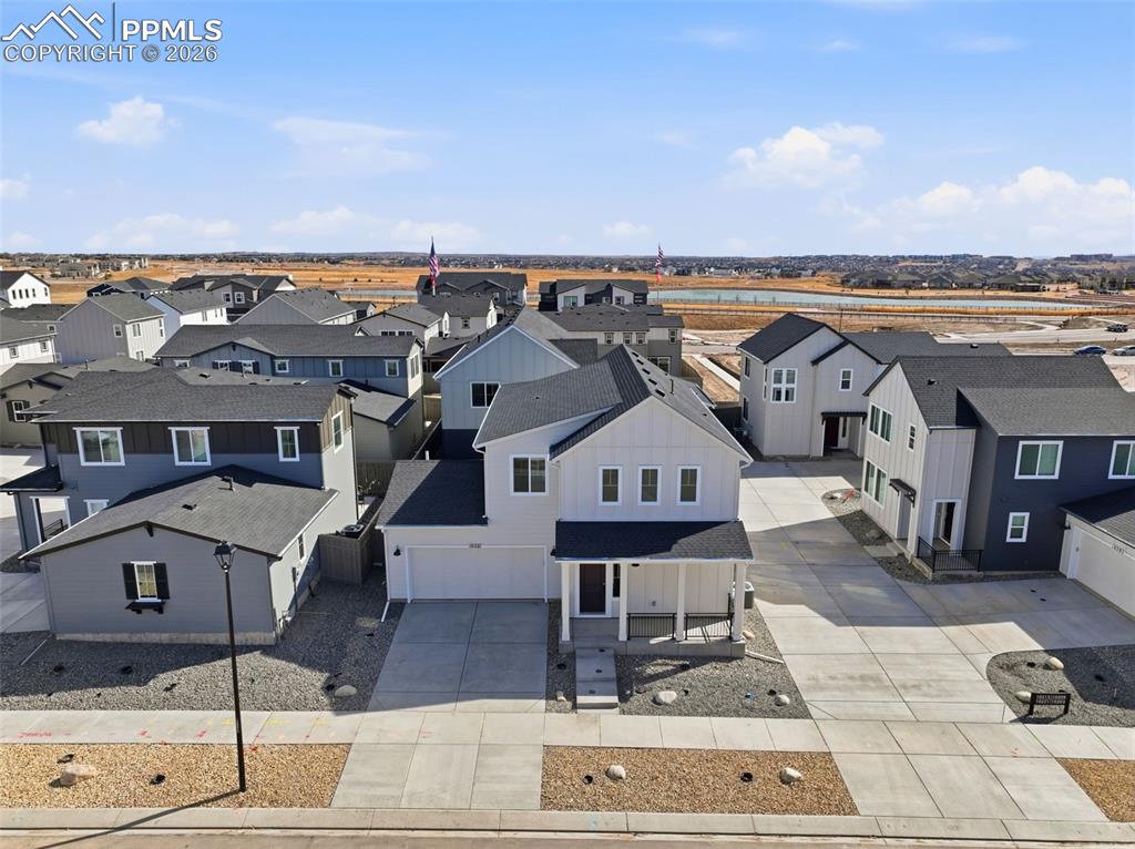 Image 37 of 39: Patio