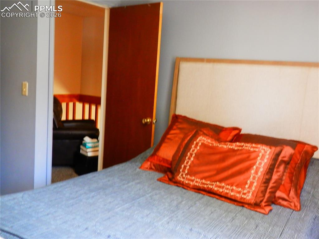 Image 6 of 13: Bedroom