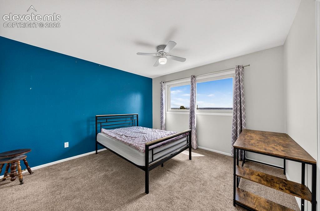 Image 15 of 34: Bedroom
