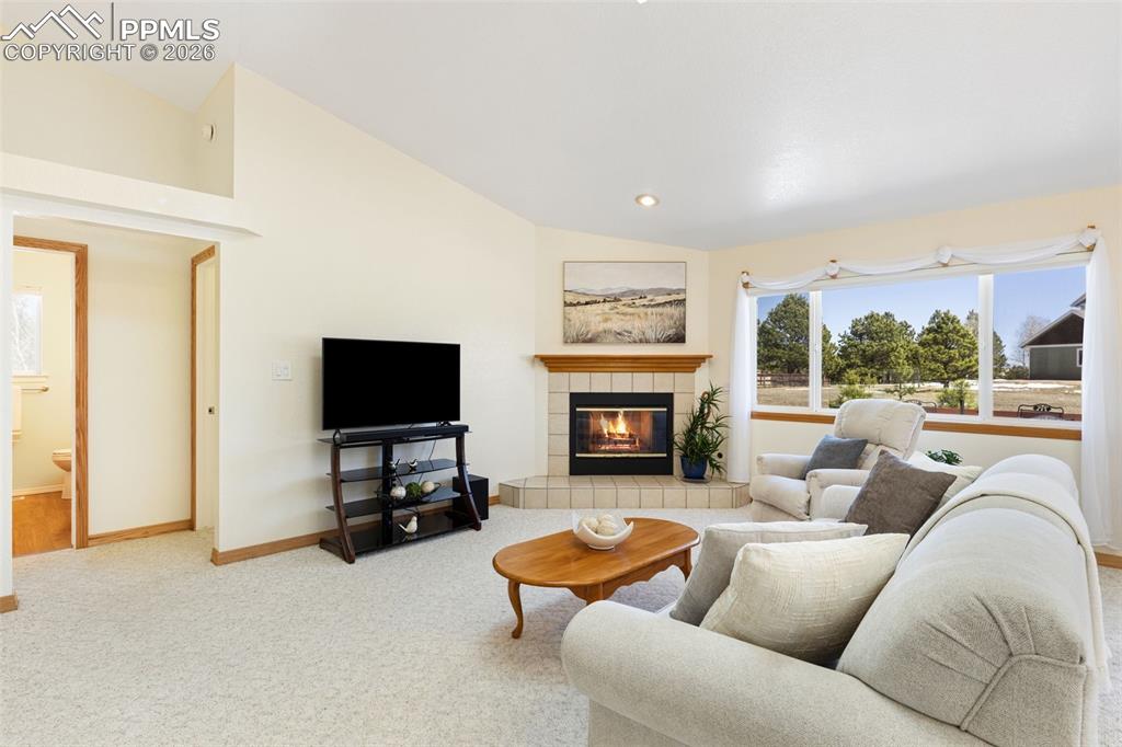 Image 15 of 42: Living Room