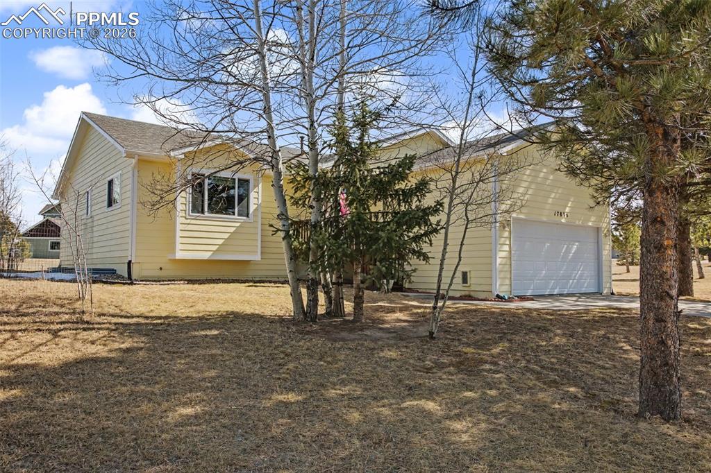 Image 3 of 42: Side of Structure