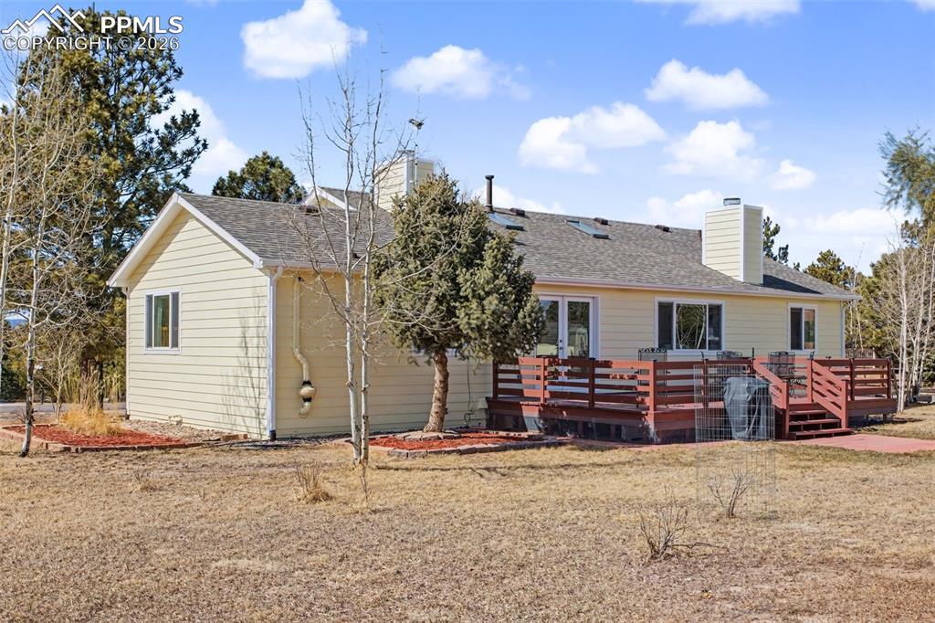 Image 38 of 42: Back of Structure