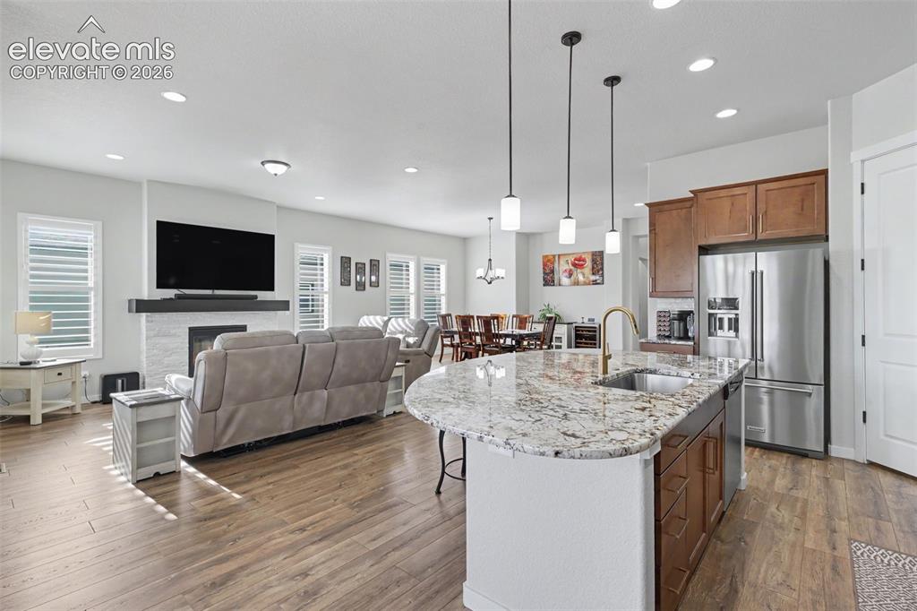 Image 13 of 42: Kitchen