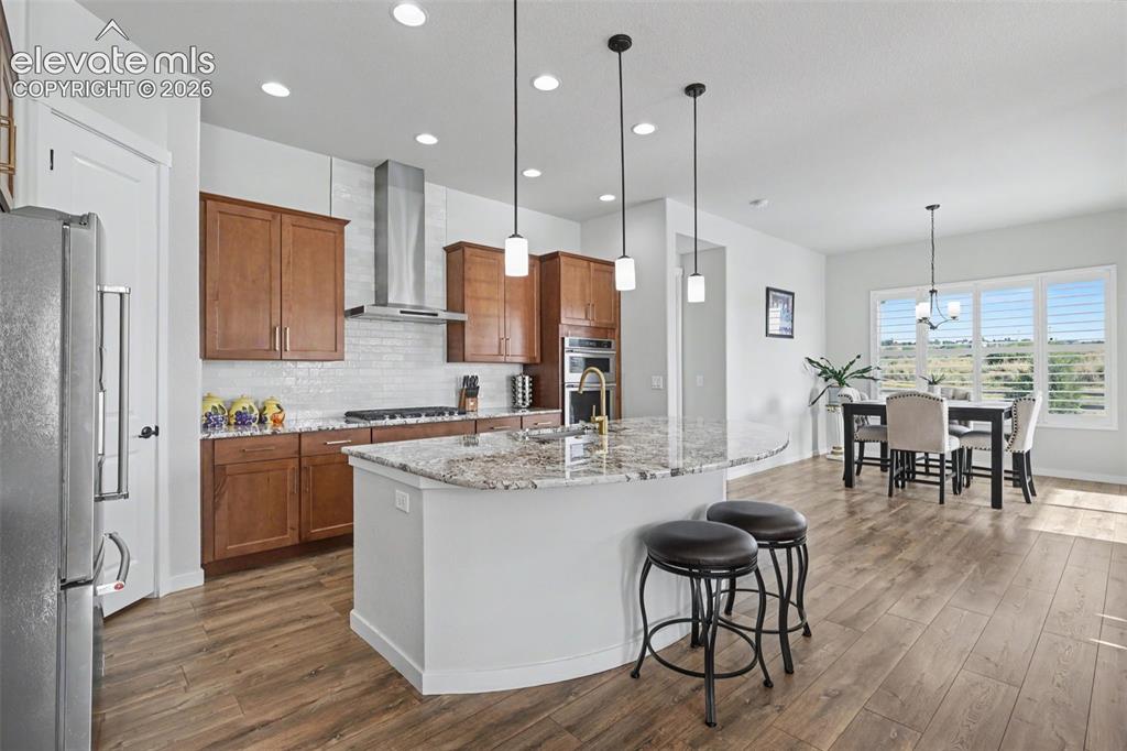 Image 14 of 42: Kitchen