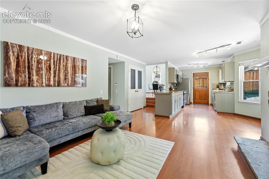 Image 15 of 49: Living Room