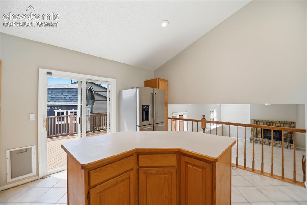 Image 11 of 41: Kitchen