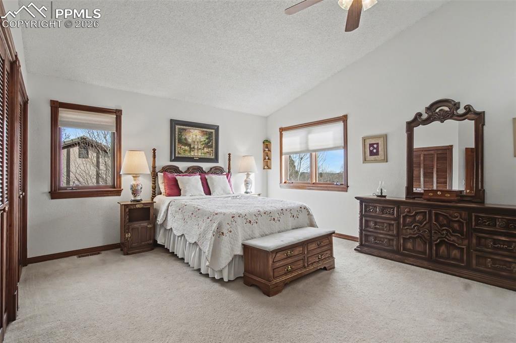 Image 21 of 49: Bedroom