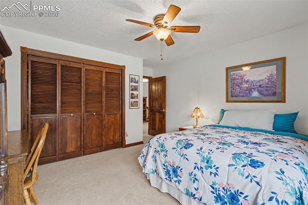 Image 26 of 49: Bedroom