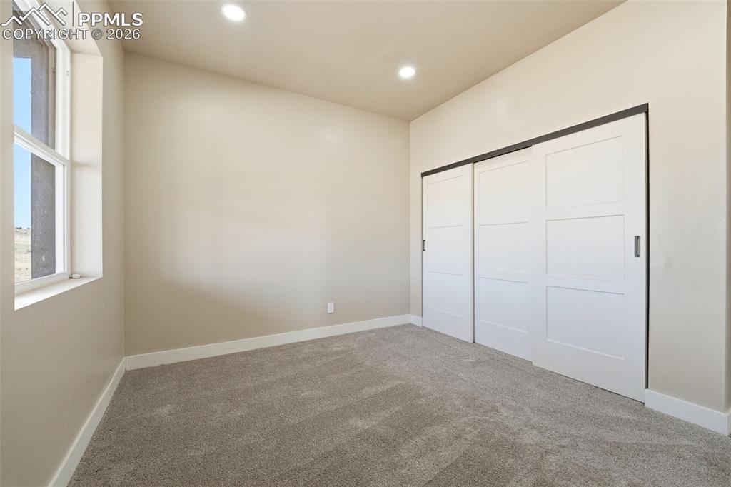 Image 27 of 45: Bedroom