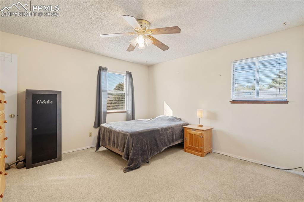 Image 26 of 42: Master Bedroom