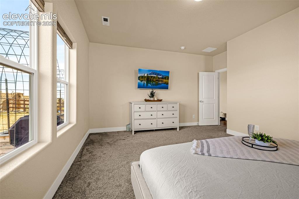 Image 17 of 43: Bedroom