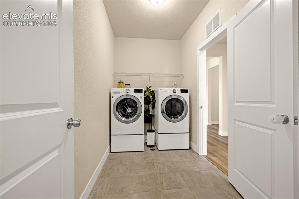 Image 23 of 43: Laundry