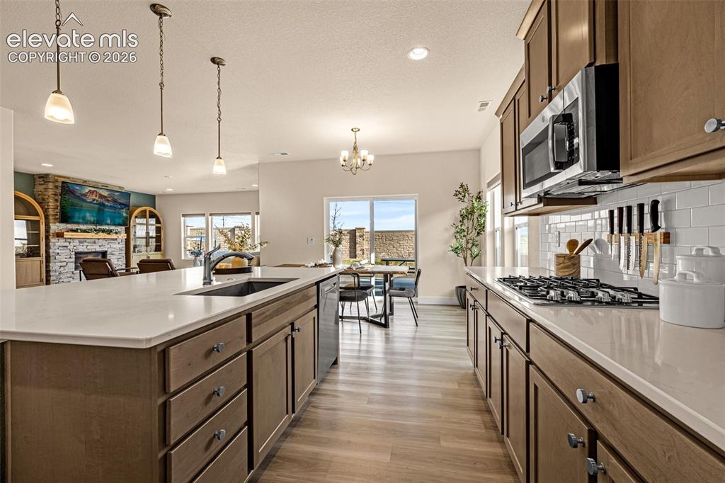 Image 9 of 43: Kitchen