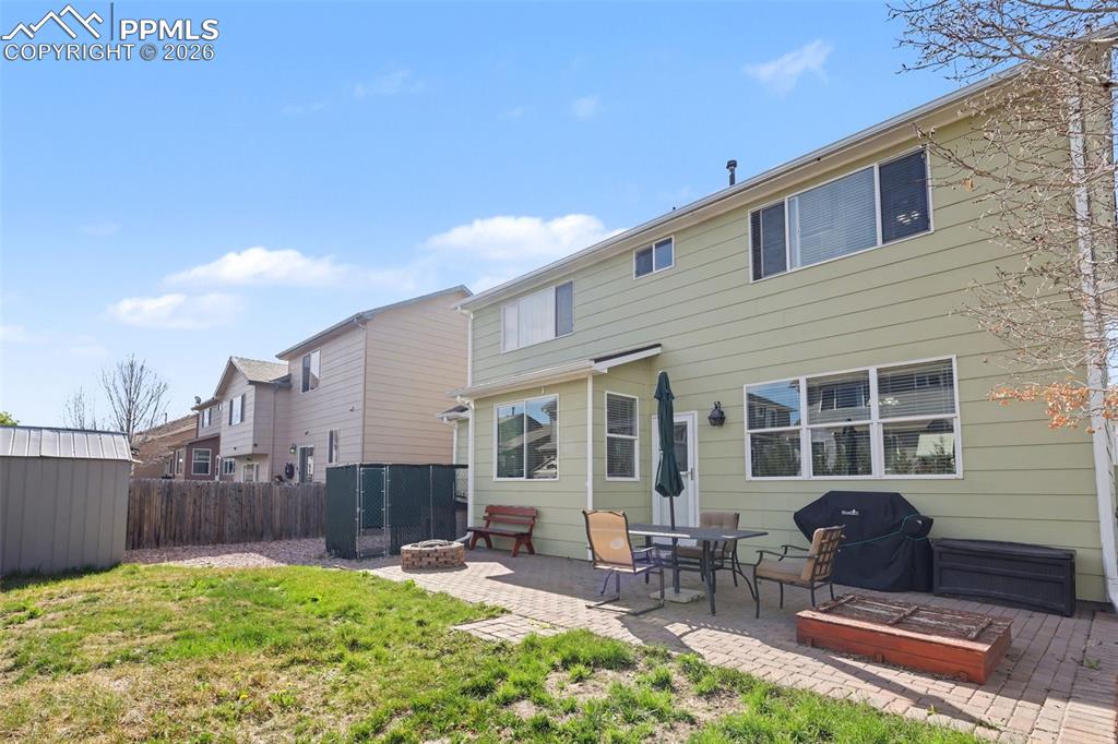 Image 37 of 43: Back of Structure