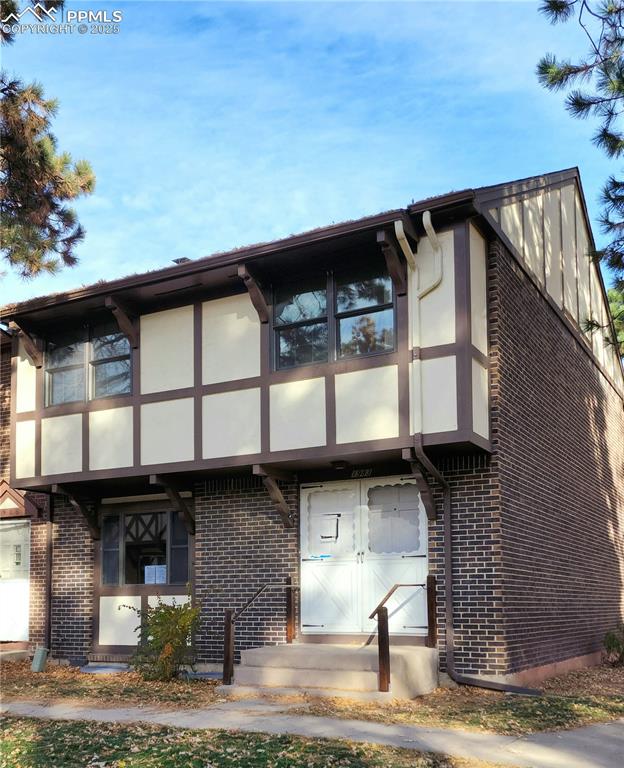 Image 2 of 29: Front of Structure