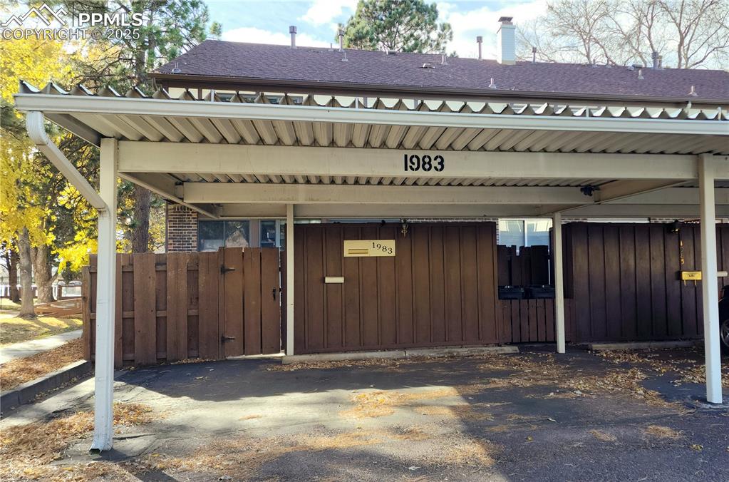 Image 25 of 29: carport