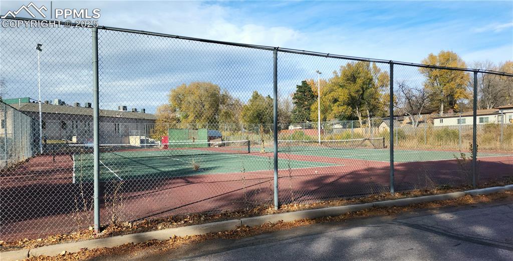 Image 27 of 29: Tennis Courts