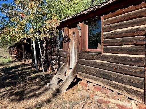Image 34 of 50: Bunkhouse