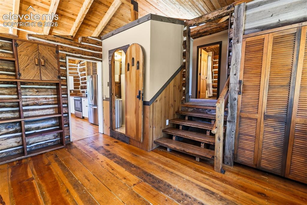 Image 42 of 49: Main House Office-Bonus Room