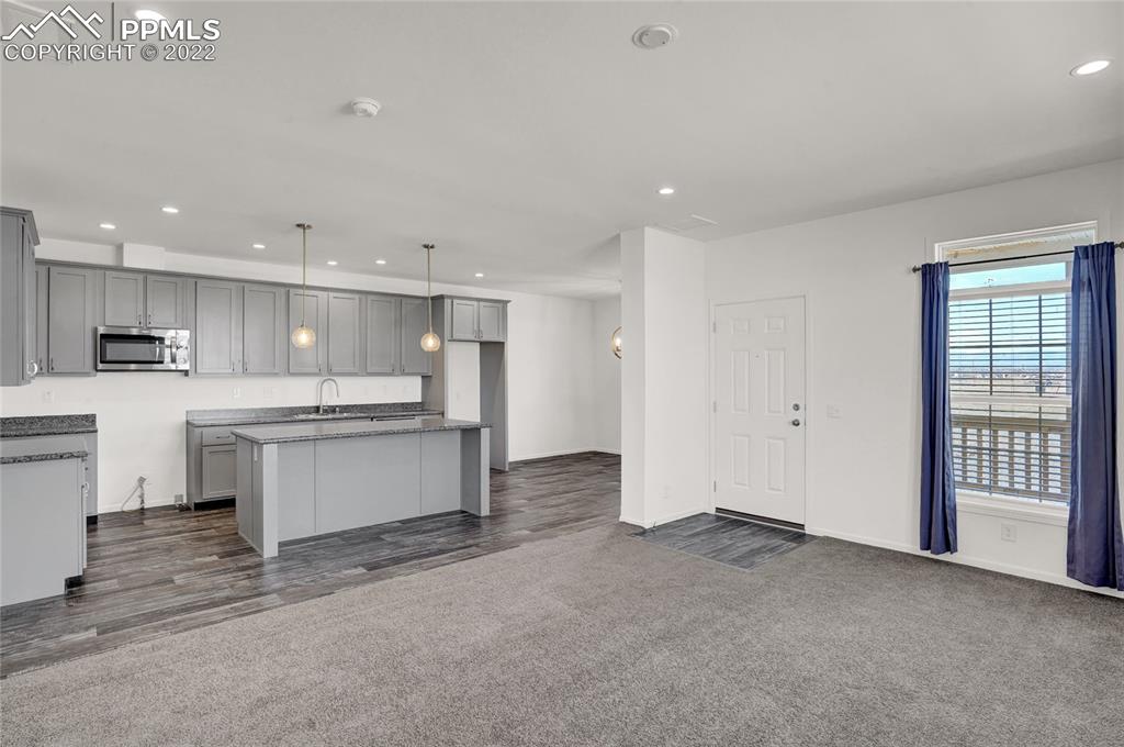 Listing 1817567, Image 4 of 32