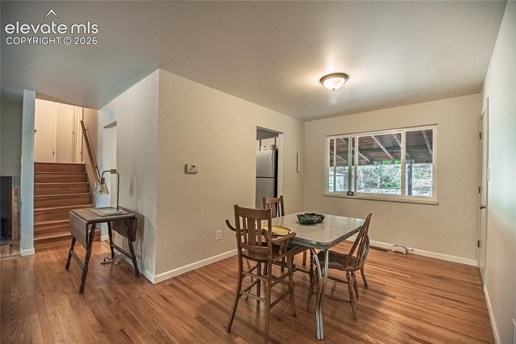 Image 8 of 42: Dining Area
