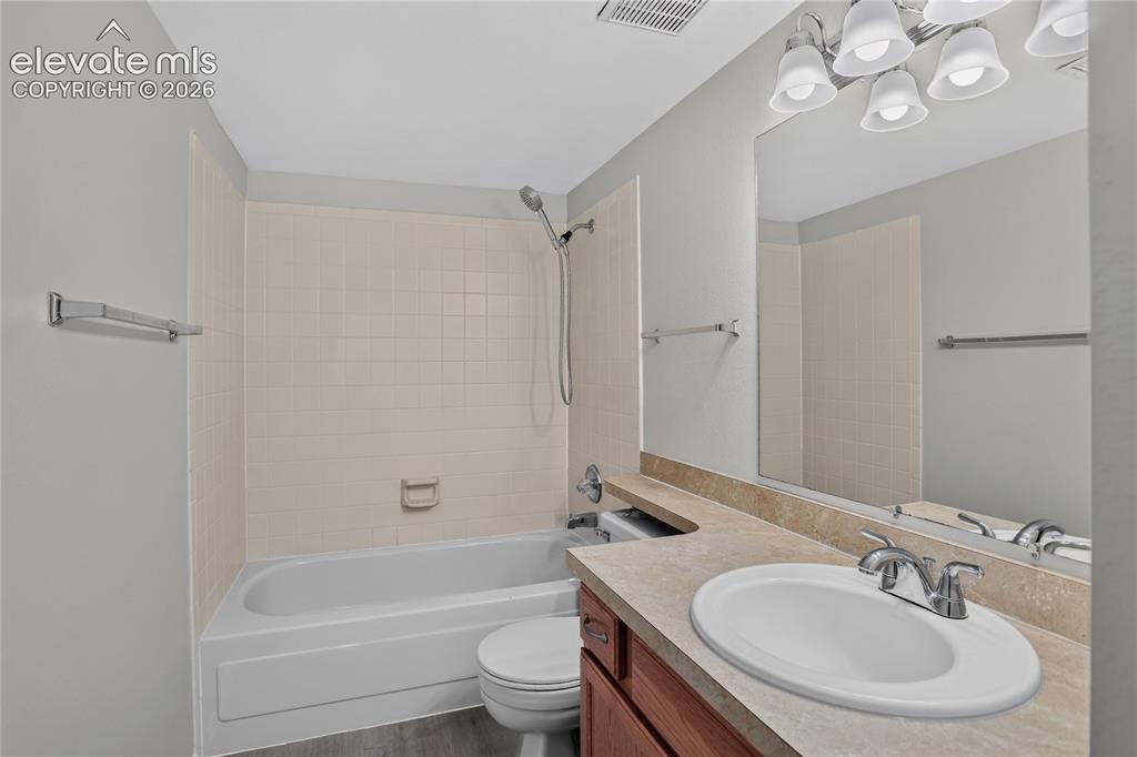 Image 40 of 44: Basement Full Hall Bath
