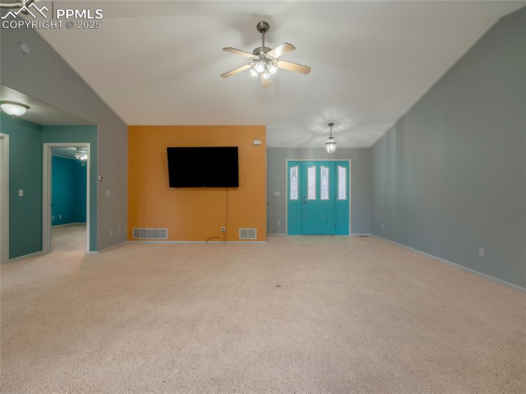 Image 5 of 23: Living Room