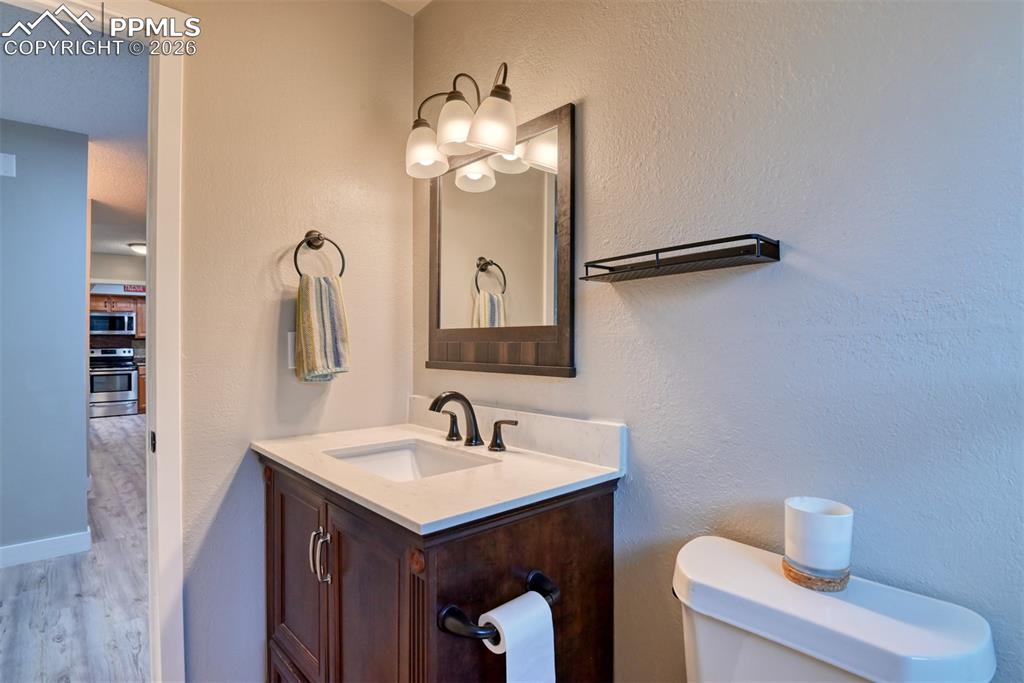 Image 24 of 49: Bathroom