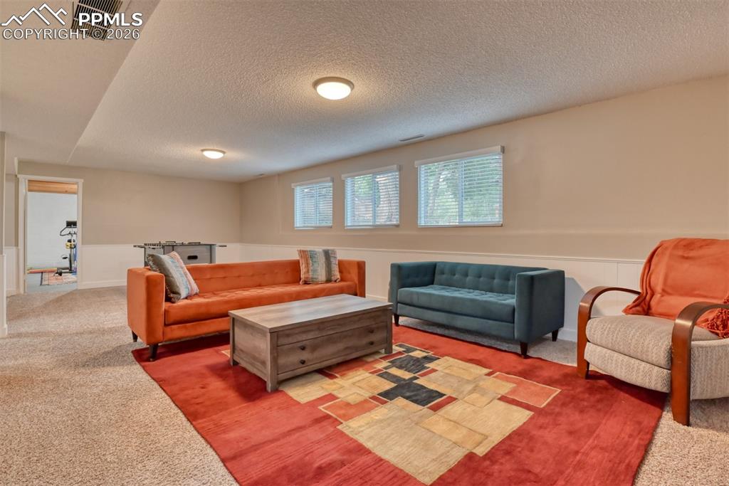 Image 28 of 49: Living Room