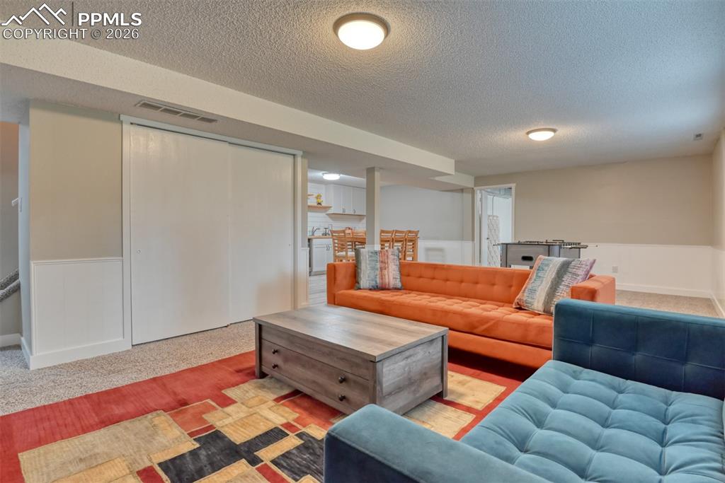 Image 29 of 49: Living Room