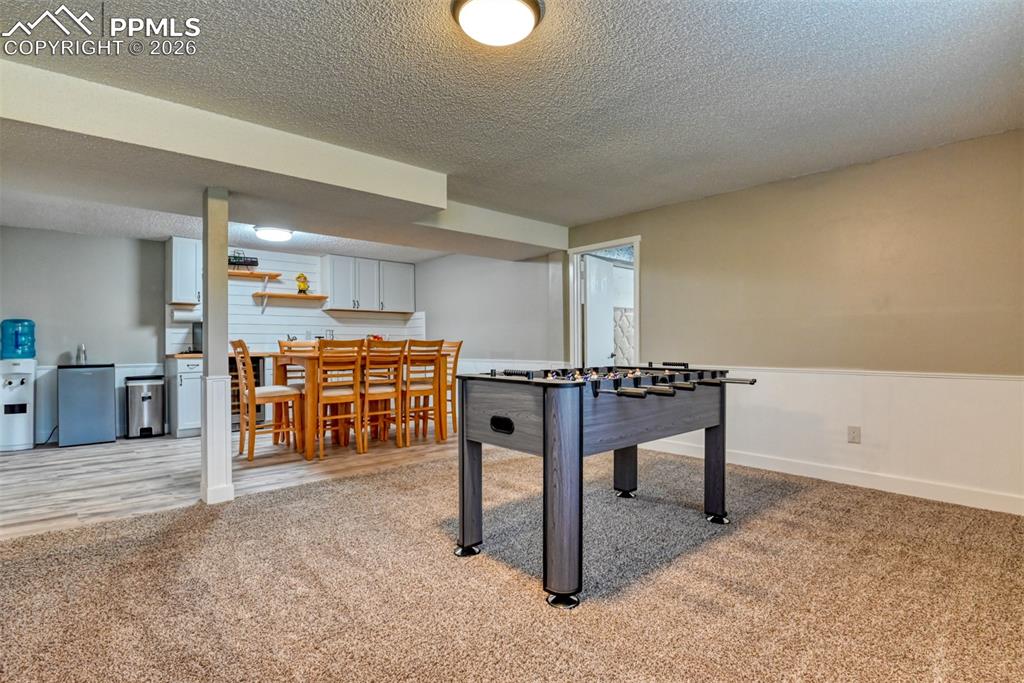 Image 42 of 49: extra living space