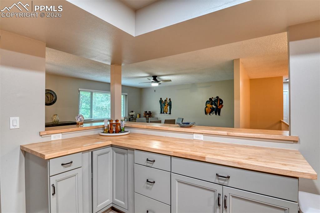 Image 8 of 49: Kitchen