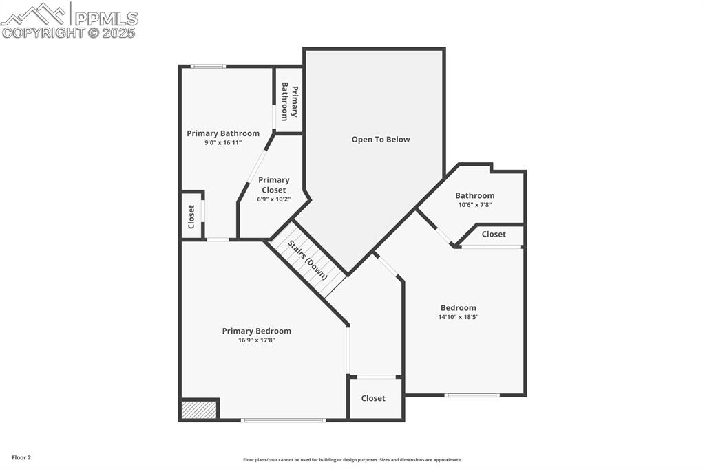 Image 50 of 50: View of room layout