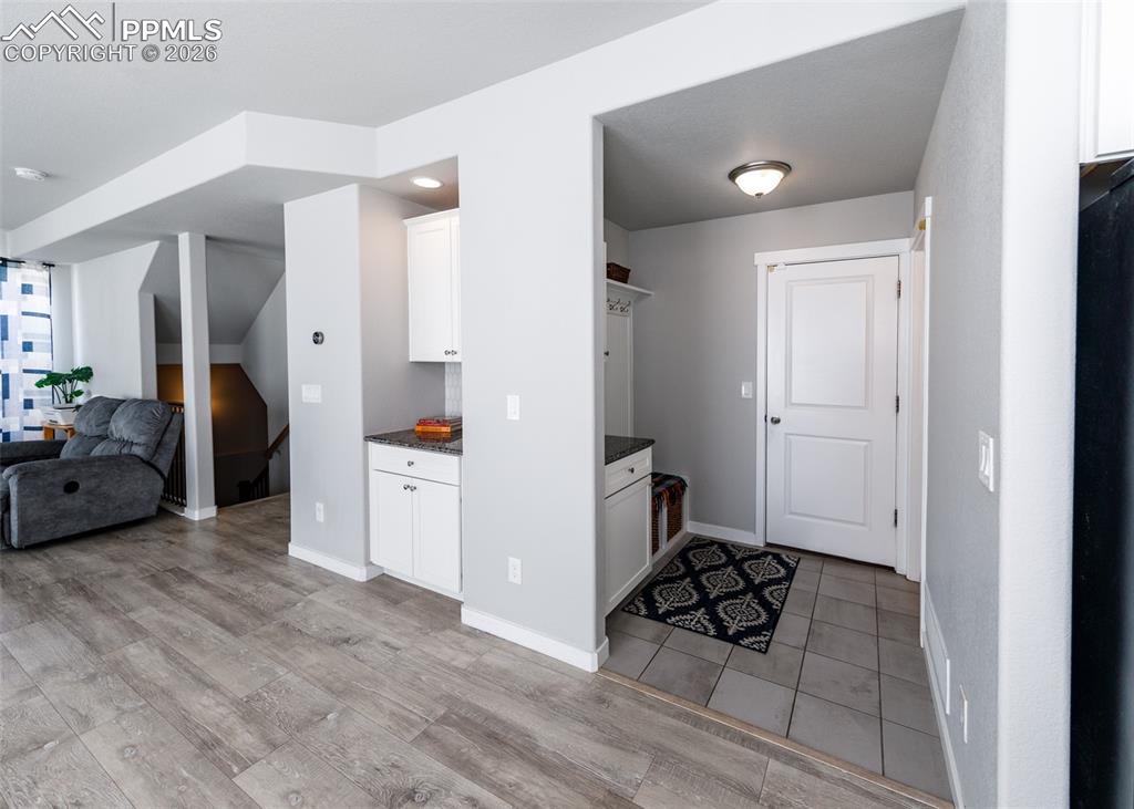 Image 14 of 50: Kitchen