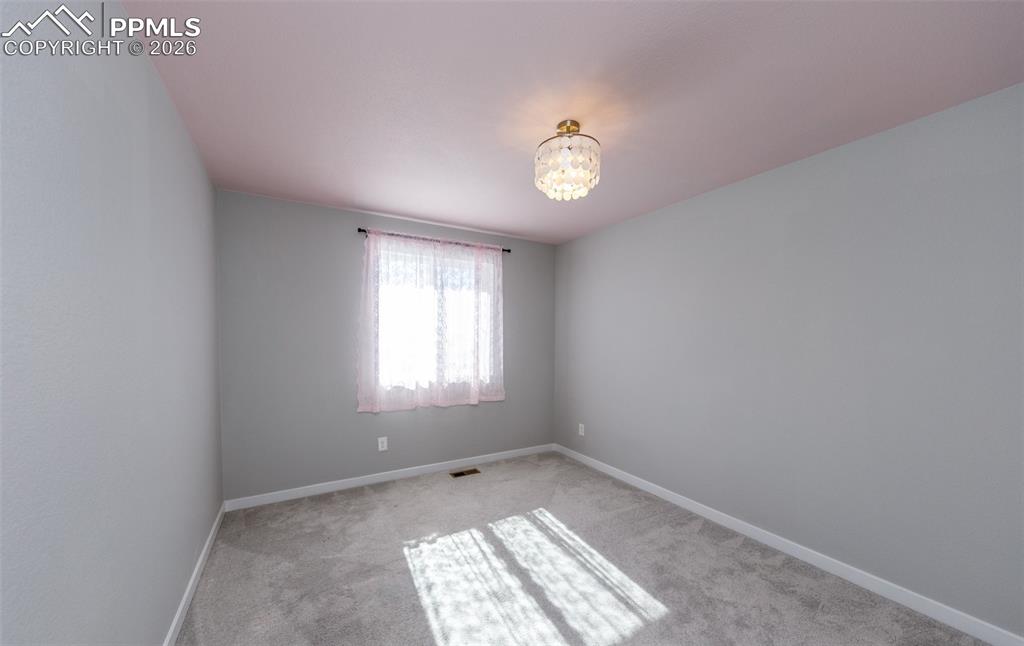 Image 26 of 50: Upstairs