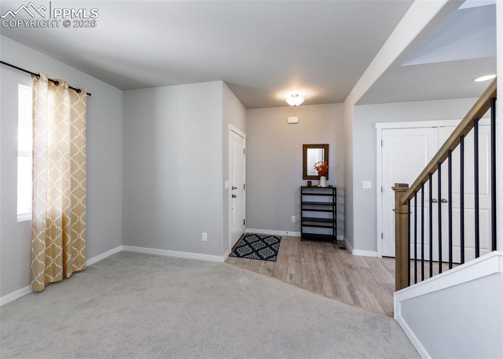 Image 4 of 50: Entry