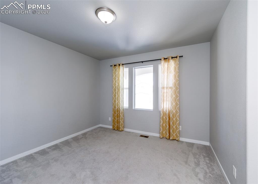 Image 5 of 50: As you enter the front door