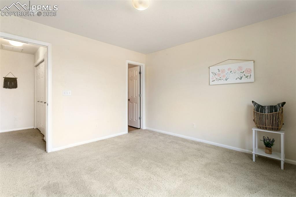Image 19 of 26: 2nd BR also with an en-suite bathroom