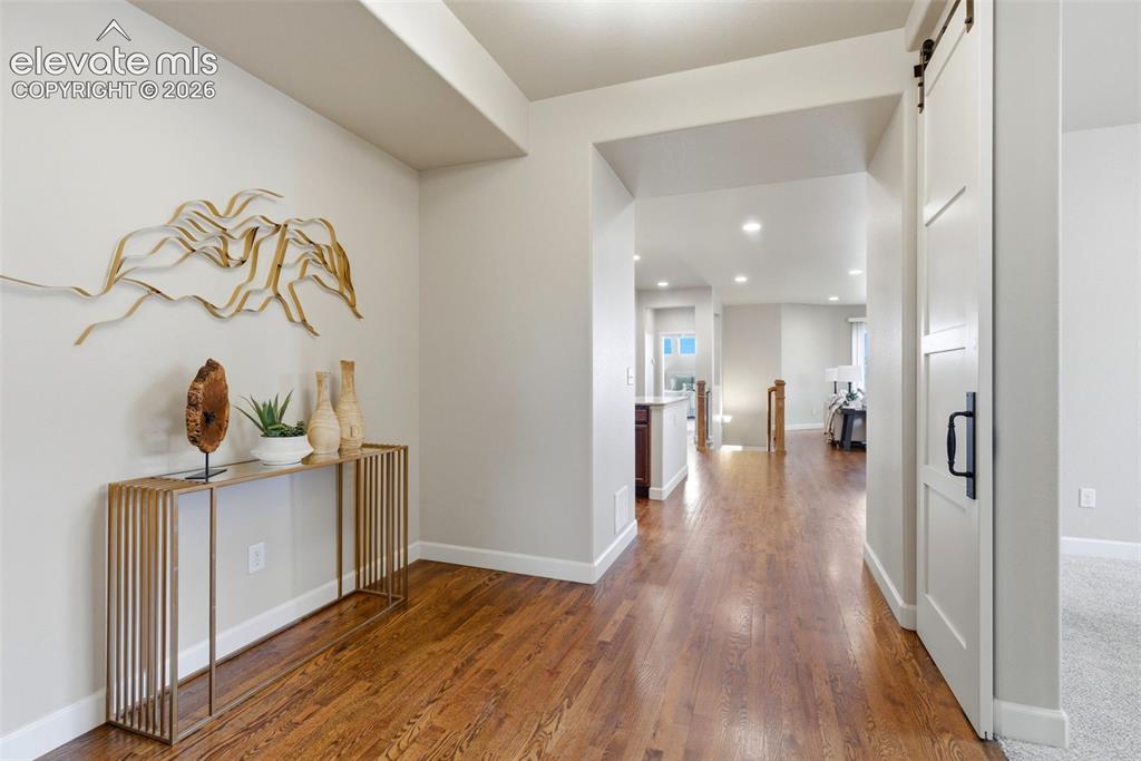 Image 4 of 50: Entry Foyer