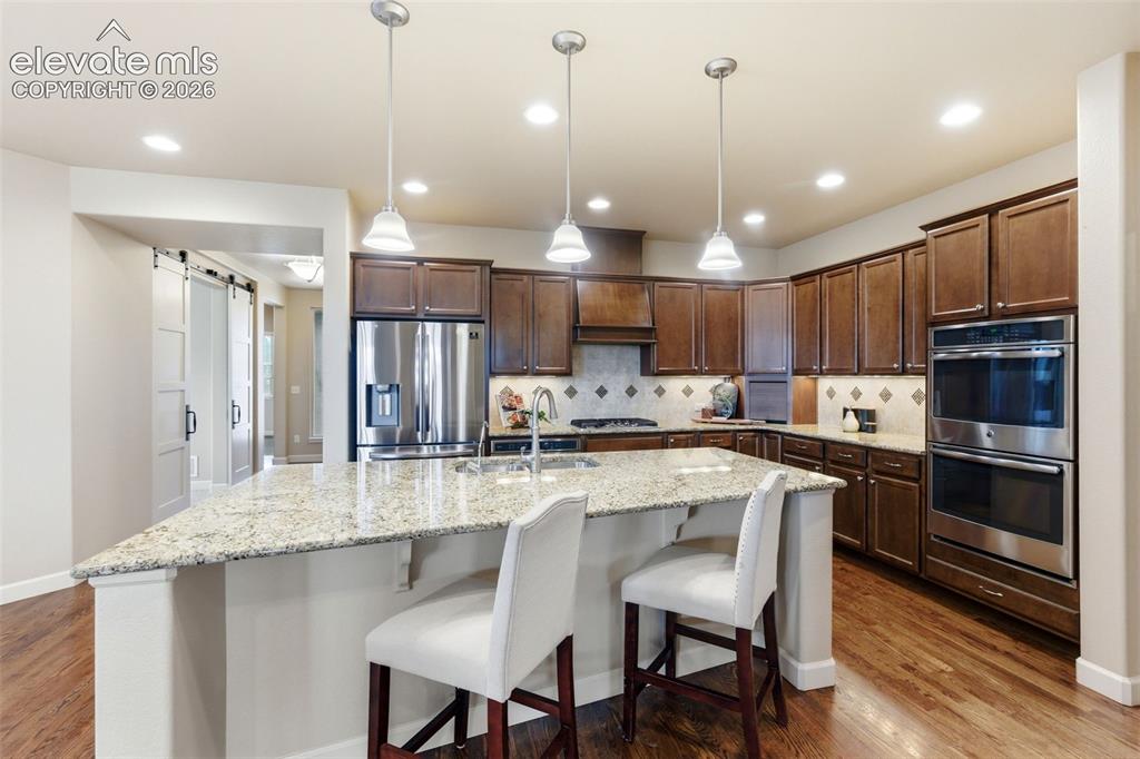 Image 9 of 50: Kitchen (cont)